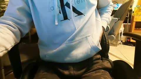 julia_official online show from February 28, 11:20 pm