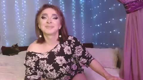 Julia online show from July 25, 8:12 am