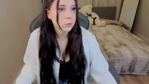 Julia Shyy online show from April 29, 1:32 am