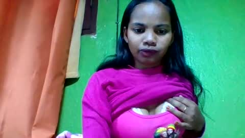 juliah02 online show from July 1, 11:08 am