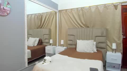 julian billy online show from February 17, 11:23 am