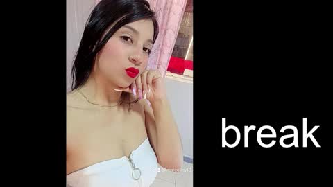 Juliana online show from October 31, 6:19 pm