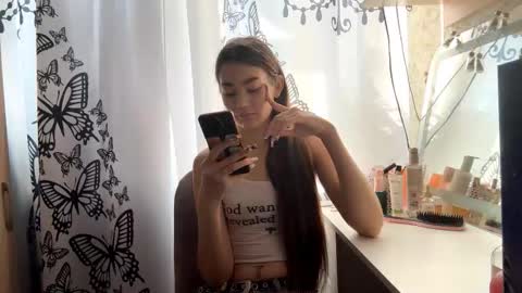 Viola online show from February 6, 1:42 am