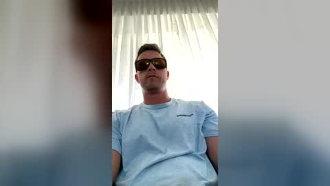 juliangregory9009 online show from June 13, 7:24 pm