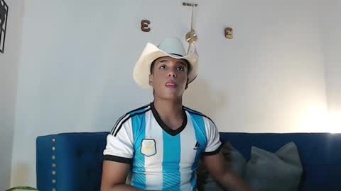 Snapshot of juliannmattius chatting on October 15, 4:19 pm Juliann online show from October 15, 4:19 pm