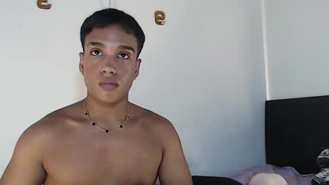 Snapshot of juliannmattius chatting on October 20, 3:17 pm Juliann online show from October 20, 3:17 pm