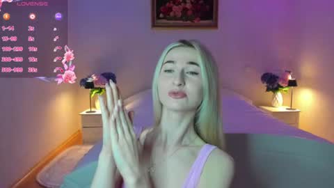 julieblazex online show from June 14, 8:22 pm