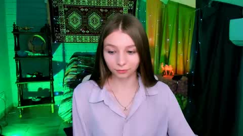 juliedaniel online show from May 13, 8:13 am