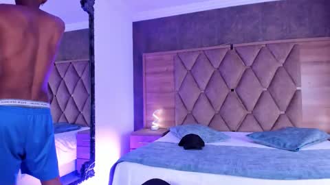 Julien online show from November 22, 12:58 pm