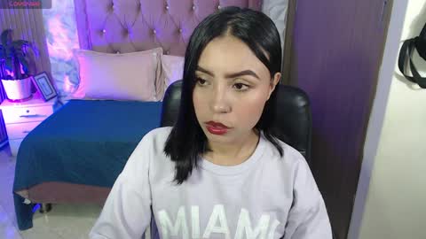 julieta_fn online show from April 4, 2:35 pm