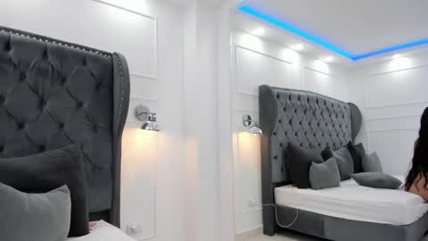     online show from November 27, 11:34 pm