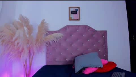 Julieth Gomez online show from October 4, 3:59 am