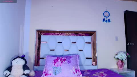 julieth rossi online show from March 5, 4:34 am