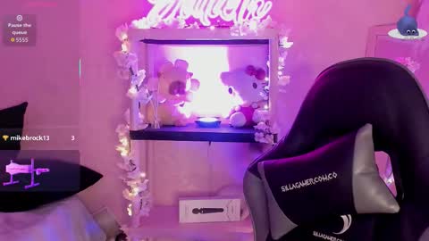 Julieth online show from March 8, 2:15 am