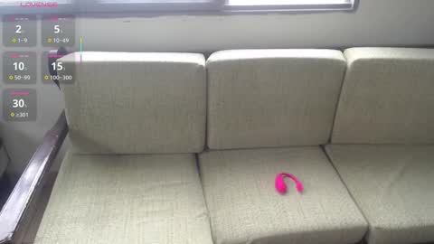 juliethserna online show from September 30, 1:32 pm