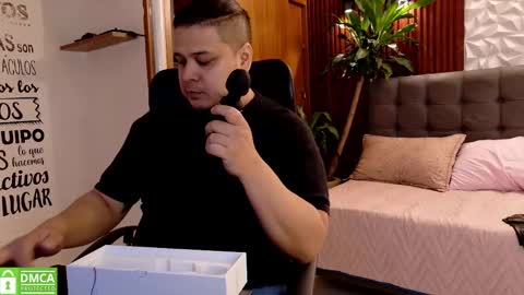 julietta max  online show from February 3, 1:04 pm