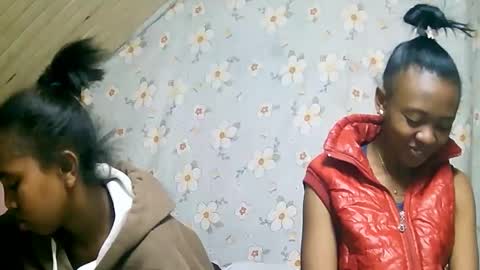 juliette9794 online show from September 9, 5:13 pm