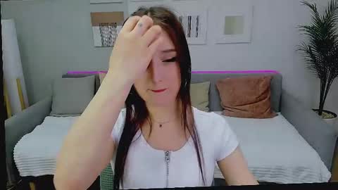 juliettemonli online show from May 1, 7:19 pm
