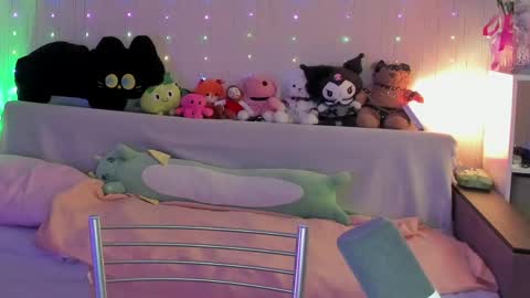 julifisher online show from June 8, 3:29 am