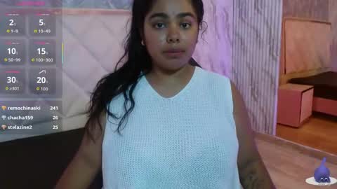 juliieta_tay online show from June 3, 6:49 am