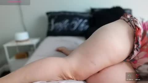 Juli Monroe online show from July 10, 2:22 pm