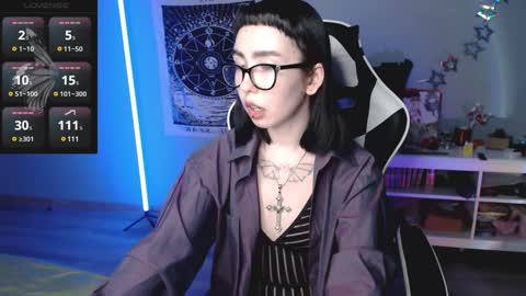 Baroness Von Cringe online show from December 7, 8:00 pm