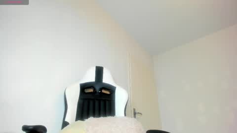 July online show from April 19, 11:51 pm