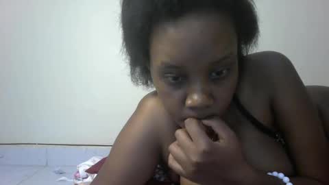 queen online show from March 1, 10:36 pm