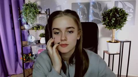 junewoods online show from April 3, 3:41 pm