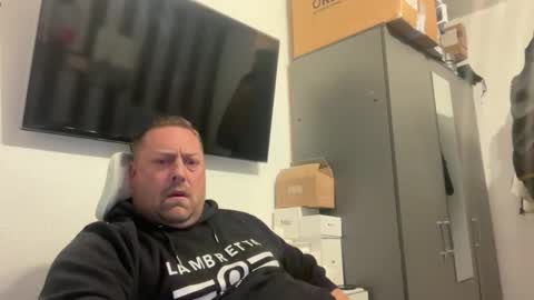 Junky online show from October 30, 6:52 pm