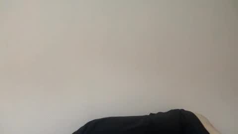 just_a_guy_with_a_big_cock online show from October 29, 11:23 am