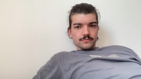 just_a_guy_with_a_big_cock online show from March 21, 12:43 pm