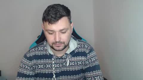 Snapshot of just_a_nice_guy_27 chatting on February 13, 11:17 am Alex online show from February 13, 11:17 am