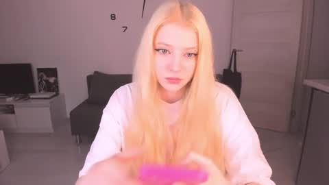 JESSY online show from June 24, 7:43 pm