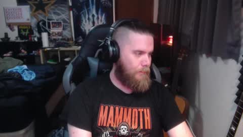 Snapshot of just_ryan88 chatting on December 7, 8:27 am Ryan online show from December 7, 8:27 am