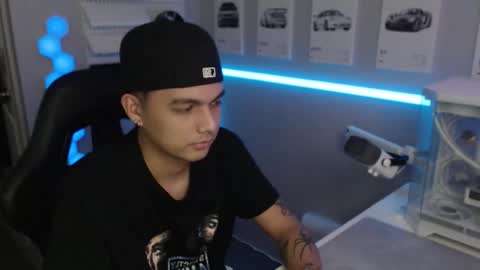 Rhys online show from December 19, 2:07 am