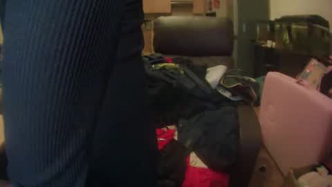 Dee online show from February 10, 4:52 am