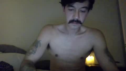 Snapshot of justfriends25 chatting on January 6, 1:42 am Just Friends online show from January 6, 1:42 am