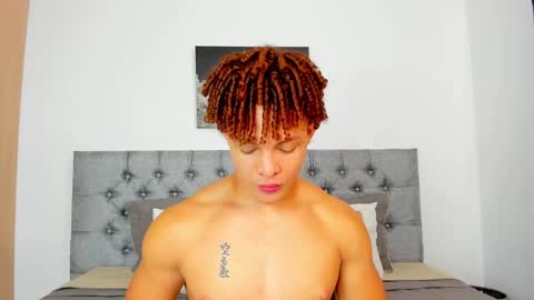 JUSTIN THEROX online show from December 19, 2:45 am