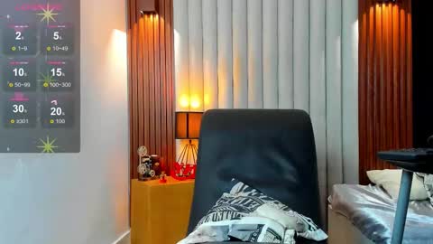 Justin online show from December 16, 7:42 pm