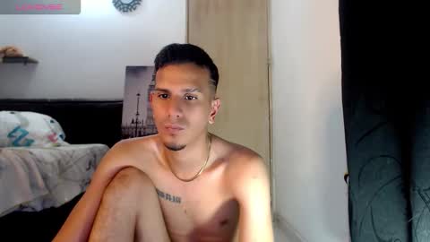 JUSTIN online show from April 13, 3:22 am