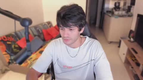 Snapshot of justin_stark1 chatting on September 18, 12:47 am Diego online show from September 18, 12:47 am