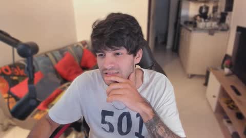 Snapshot of justin_stark1 chatting on October 6, 10:27 pm Diego online show from October 6, 10:27 pm