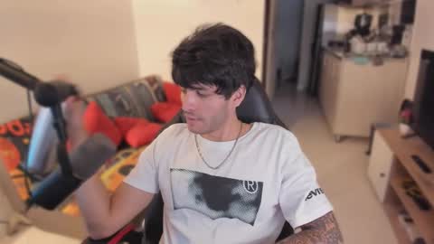 Snapshot of justin_stark1 chatting on October 4, 10:07 pm Diego online show from October 4, 10:07 pm