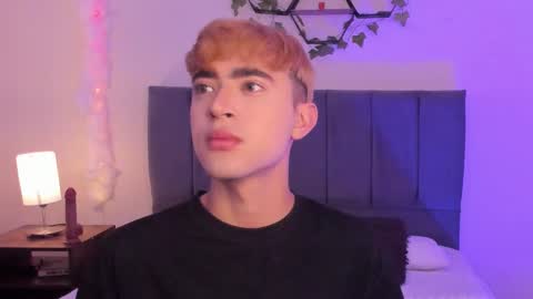 Justin online show from September 29, 11:42 am