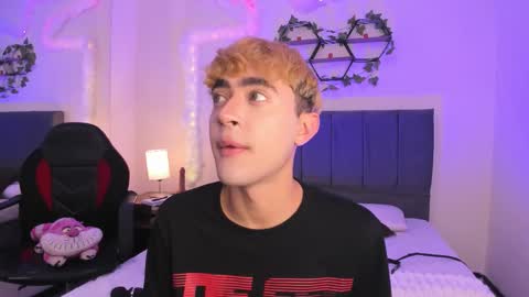 Justin online show from October 22, 11:34 am