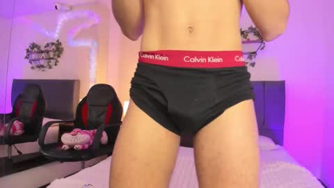 Justin online show from October 10, 12:00 pm