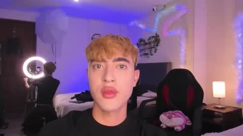 Justin online show from October 17, 12:20 pm