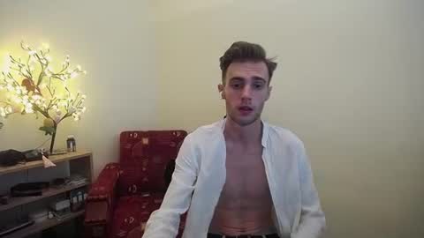 Hologram Guy online show from July 2, 9:14 am