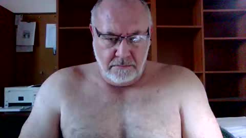 justme196756 online show from November 21, 9:13 pm